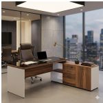 Móveis para Escritório Escrivaninha de Escritório em L Tampo 40mm com Armário Lateral Integrado e Vidro 4mm Fumê - Nogal Sevilha / Champanhe